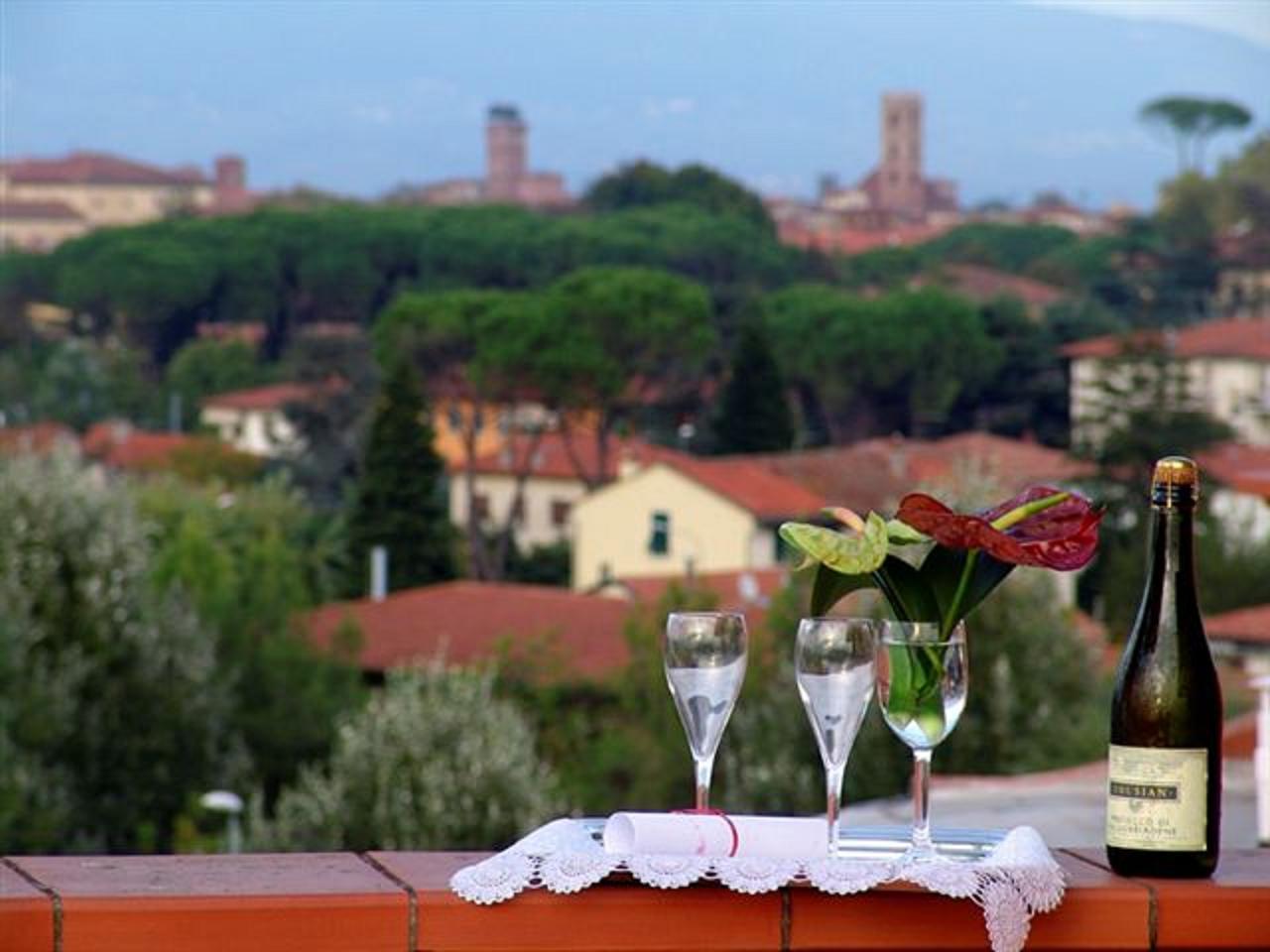 Hotel Napoleon Lucca Esterno foto