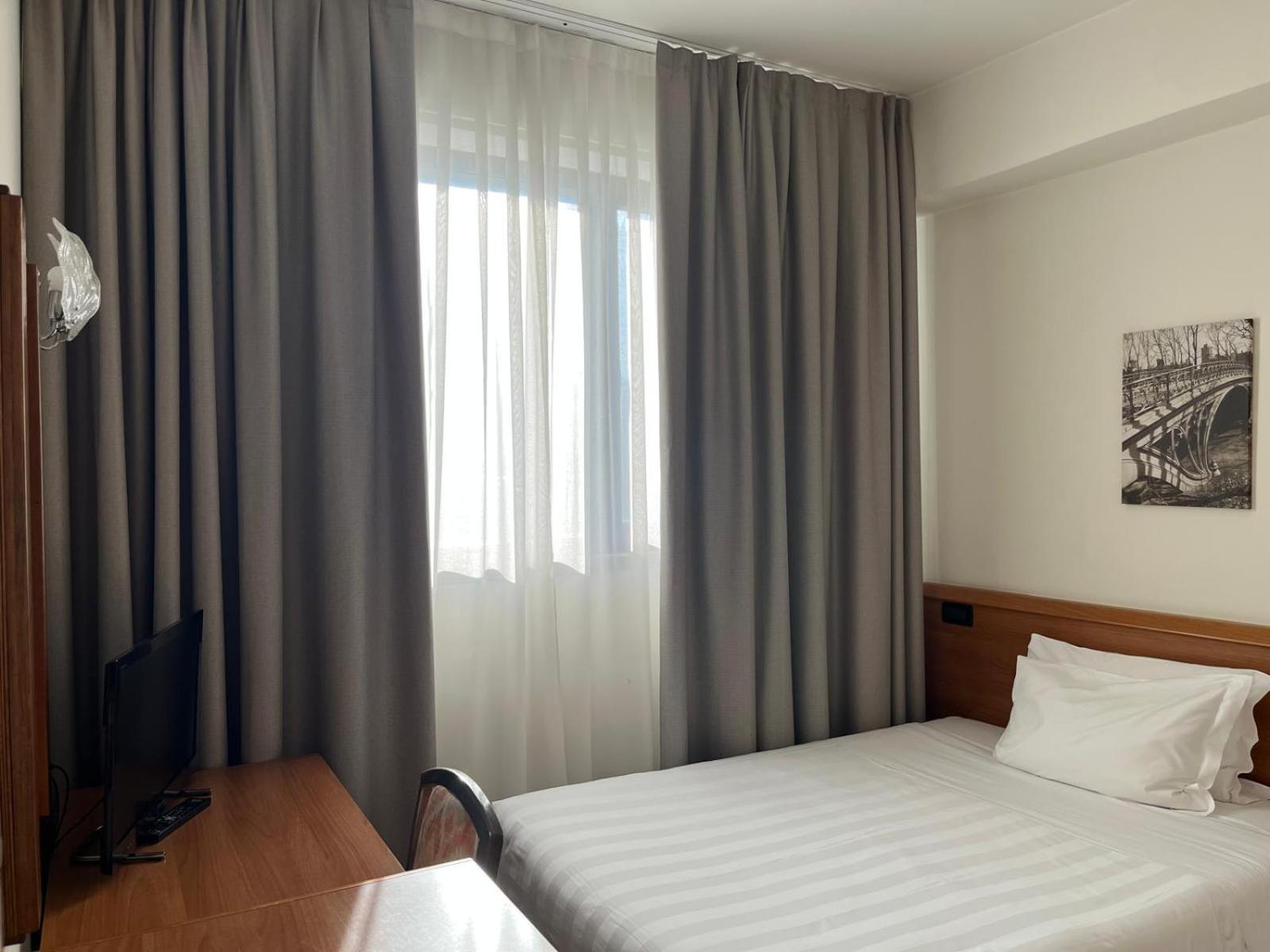 Hotel Napoleon Lucca Esterno foto