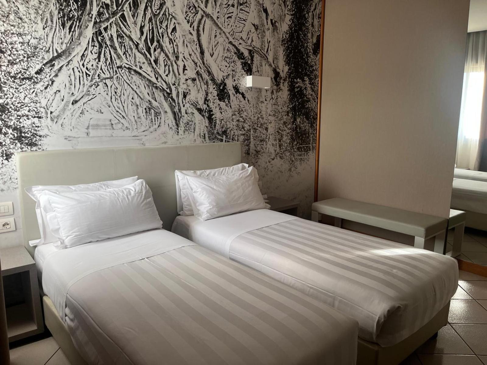 Hotel Napoleon Lucca Esterno foto